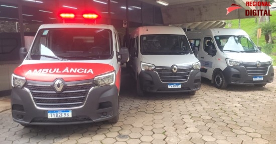 Prefeitura de Jo?o Monlevade refor?a atendimento ? sa?de com a entrega de tr?s novos ve?culos zero quil?metro